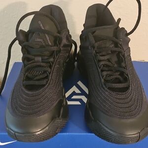 Nike Black Air Max Athletic Sneakers ANTETOKOUNMPO
